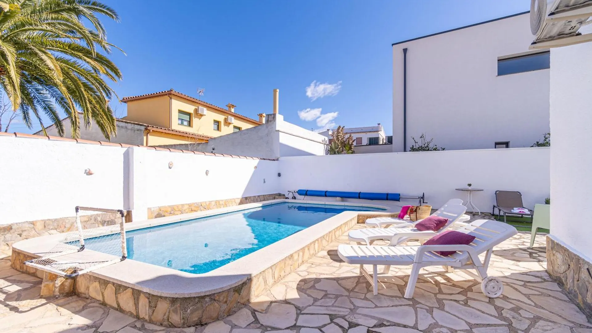 Villa Apart-Rent Casa Alberes 0009 Empuriabrava Spain