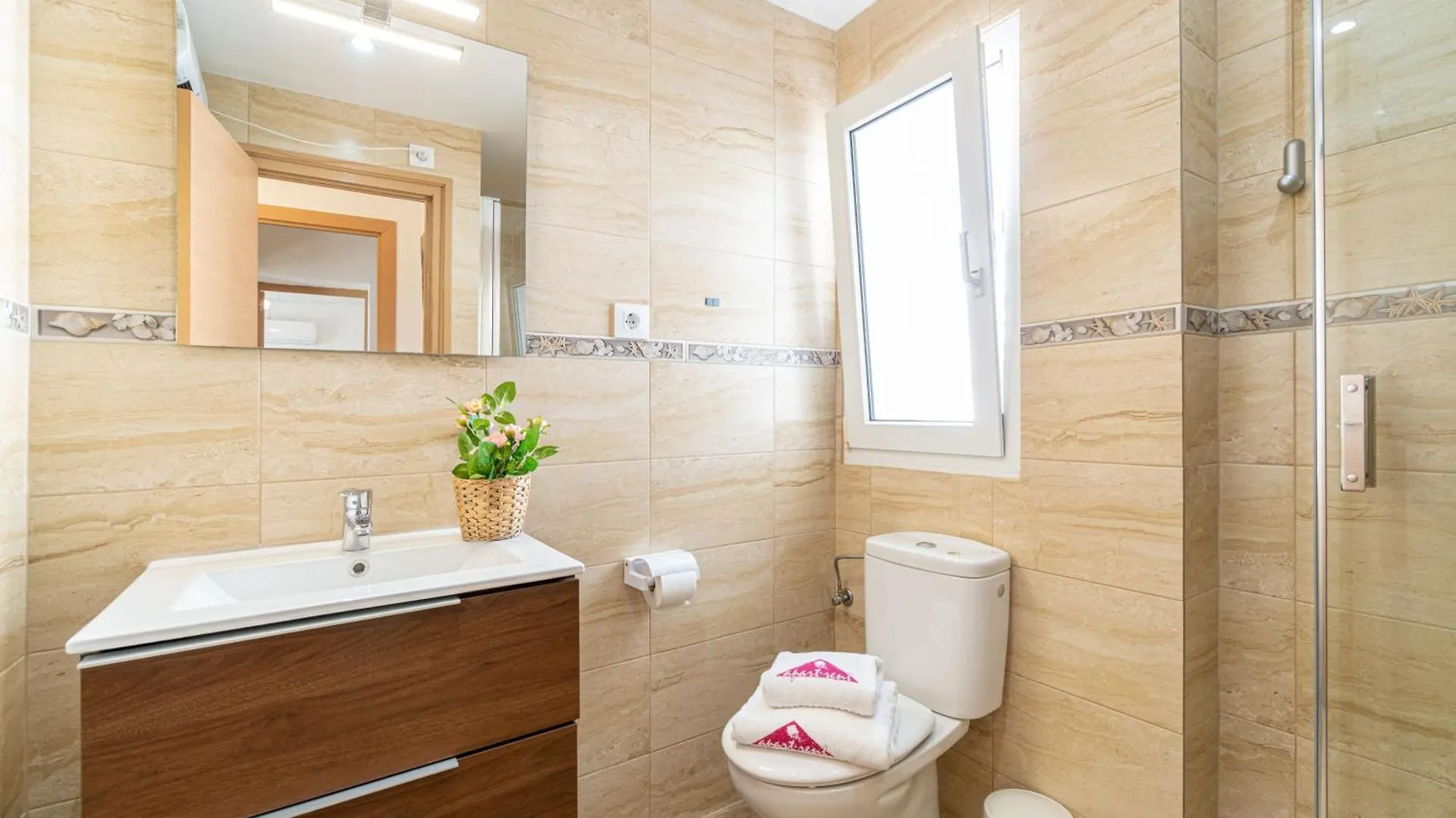 Apart-Rent Casa Alberes 0009 Empuriabrava 0*,  Spain